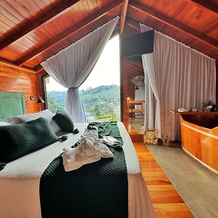 Capanna Del Vale - Um Refugio No Vale Dos Vinhedos Com Experiencia Exclusiva De Degustacao Na Vinicola Dom Candido Bento Gonçalves Екстериор снимка