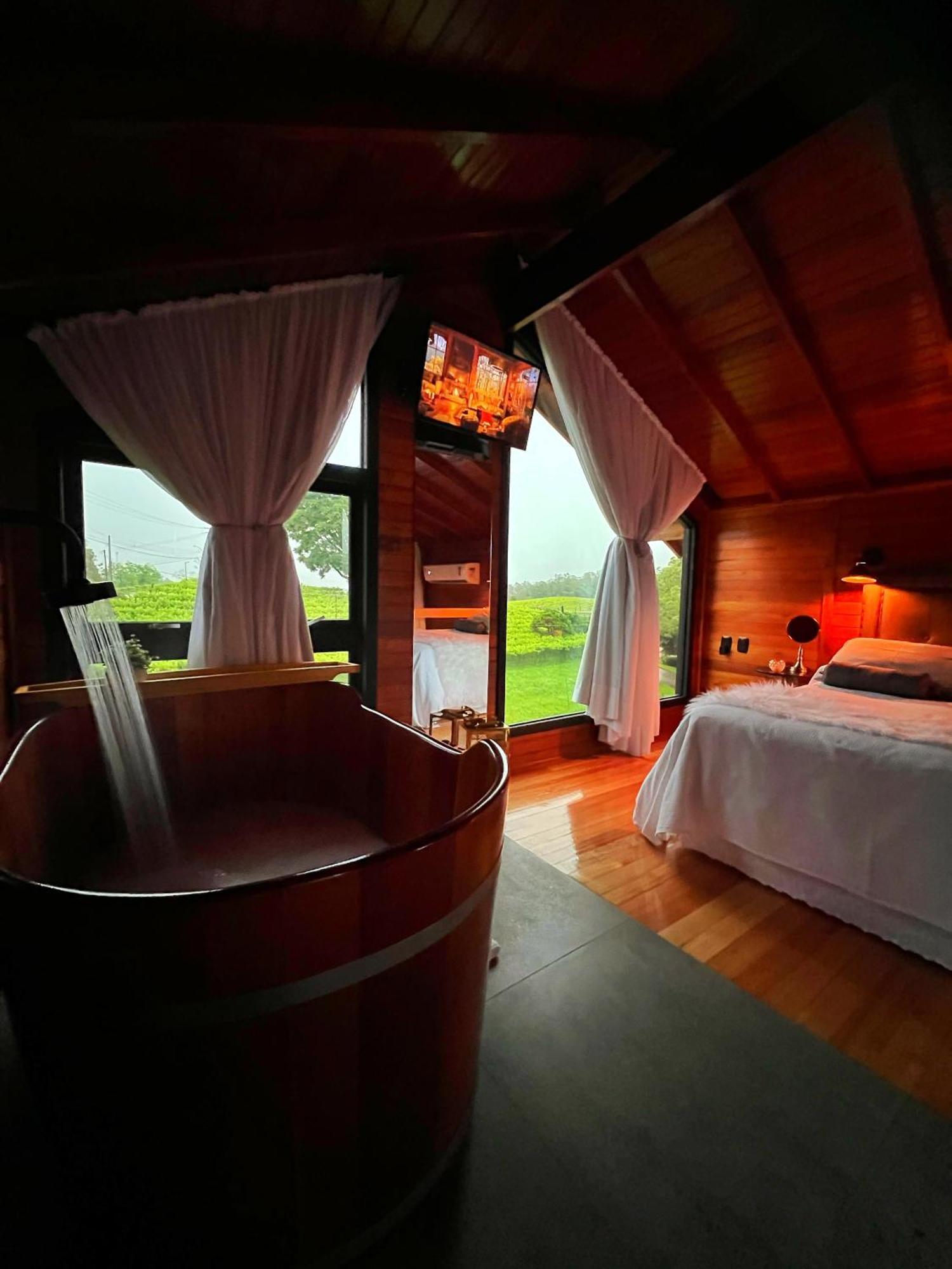 Capanna Del Vale - Um Refugio No Vale Dos Vinhedos Com Experiencia Exclusiva De Degustacao Na Vinicola Dom Candido Bento Gonçalves Екстериор снимка